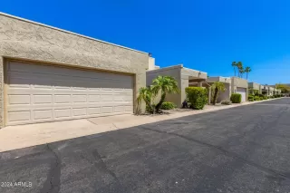 Photo #2: 6701355 Listing