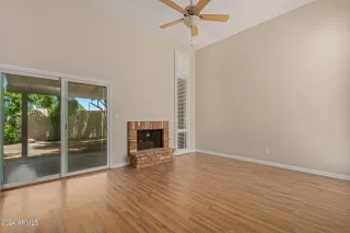 Photo #5: 6701355 Listing