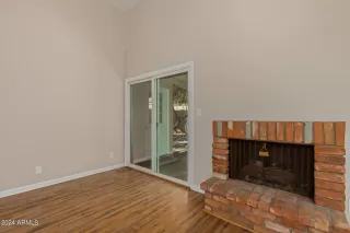 Photo #6: 6701355 Listing