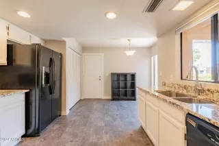 Photo #6: 6701495 Listing 