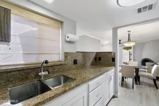 Photo #5: 6701546 Listing 