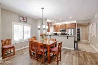 Photo #3: 6701686 Listing