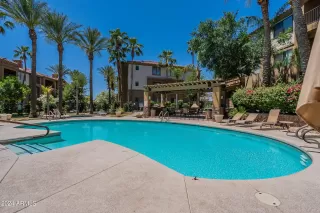 Photo #3: 6701761 Listing