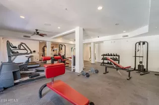 Photo #4: 6701761 Listing