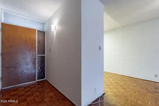 Photo #3: 6701956 Listing