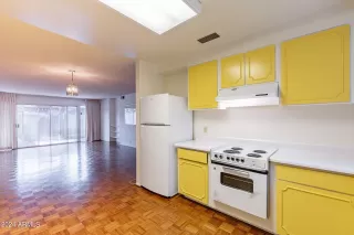 Photo #6: 6701956 Listing