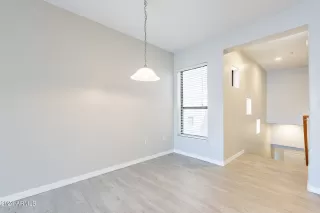 Photo #5: 6702017 Listing