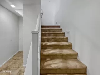 Photo #5: 6702219 Listing