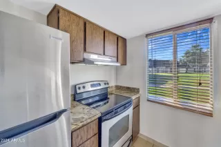 Photo #5: 6702440 Listing 