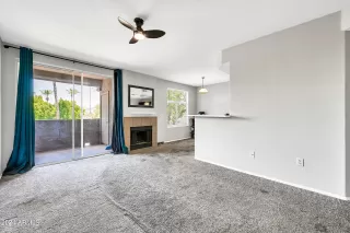 Photo #3: 6702486 Listing