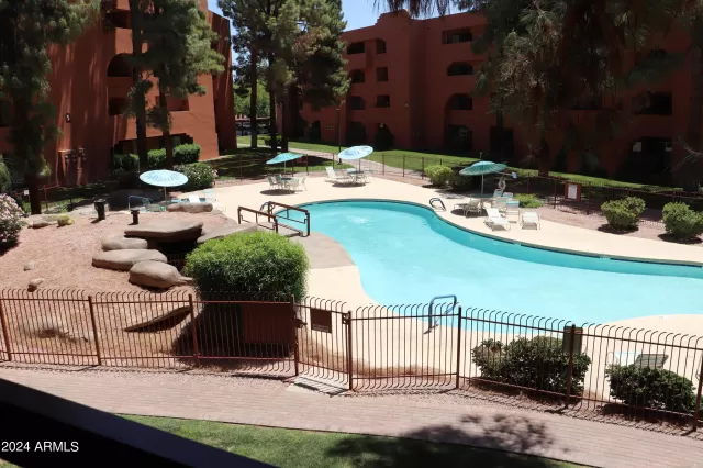 MLS: 6702524 Condo For Sale