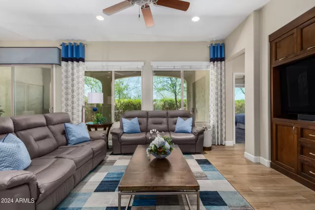 MLS: 6702537 Condo For Sale