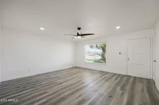 Photo #3: 6702558 Listing