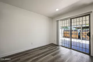 Photo #5: 6702558 Listing