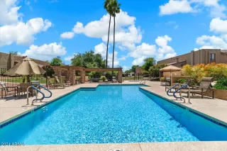 Photo #1: 6702742 Listing 