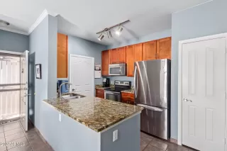 Photo #6: 6702868 Listing 