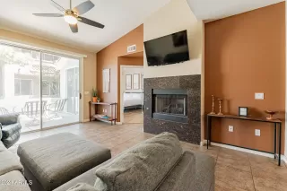 Photo #3: 6702988 Listing