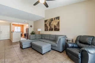 Photo #6: 6702988 Listing