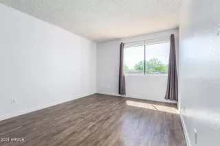 Photo #6: 6703097 Listing