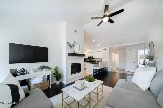 MLS: 6703106 Condo For Sale