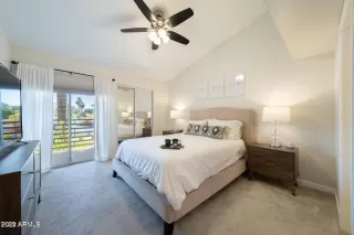 Photo #2: 6703106 Listing