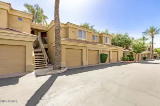 Photo #5: 6703106 Listing