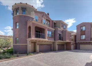 Photo #1: 6703118 Listing