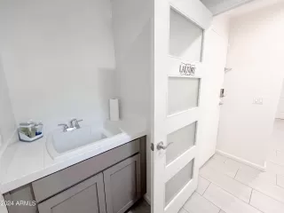 Photo #5: 6703118 Listing