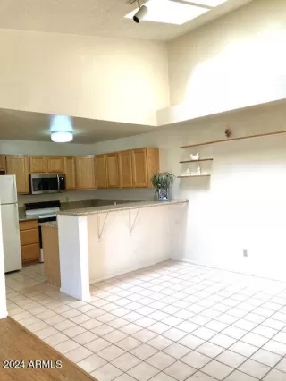 Photo #2: 6703174 Listing 