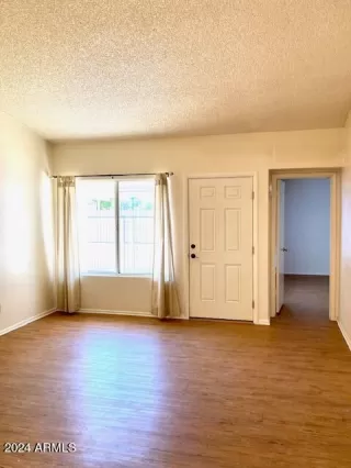 Photo #3: 6703174 Listing 