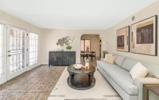 Photo #6: 6703228 Listing