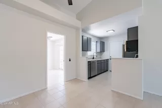 Photo #6: 6703363 Listing 