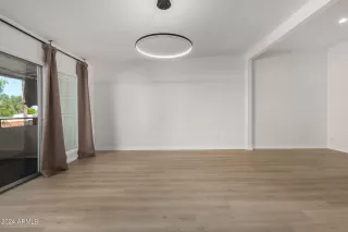 Photo #4: 6703516 Listing