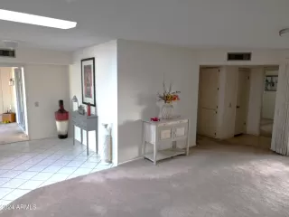 Photo #4: 6703603 Listing