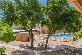 Photo #5: 6703887 Listing