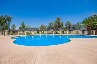 Photo #1: 6704128 Listing