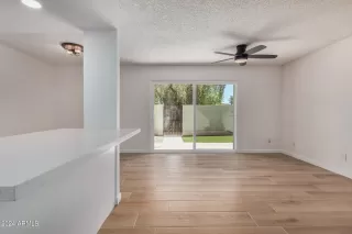 Photo #5: 6704349 Listing 