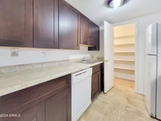 Photo #3: 6704435 Listing 