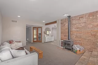 Photo #4: 6704465 Listing 