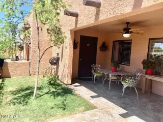 Photo #5: 6704480 Listing