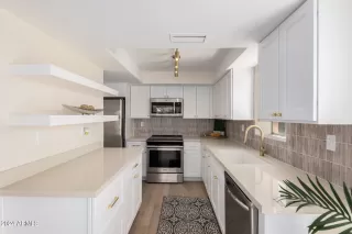 Photo #2: 6704596 Listing 