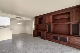 Photo #3: 6704641 Listing