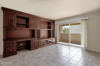 Photo #4: 6704641 Listing