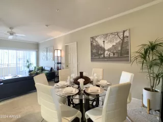 Photo #4: 6704800 Listing