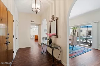 Photo #3: 6704884 Listing