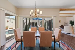 Photo #5: 6704884 Listing