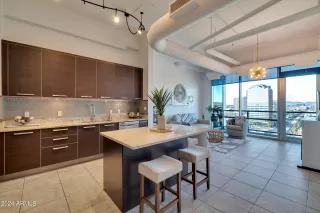 Photo #5: 6705006 Listing 