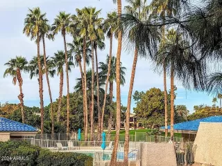 Photo #2: 6705102 Listing