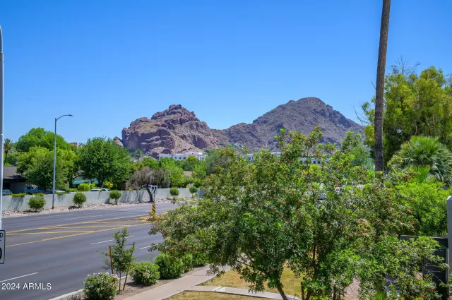 MLS: 6705486 Condo For Sale