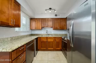 Photo #6: 6705486 Listing